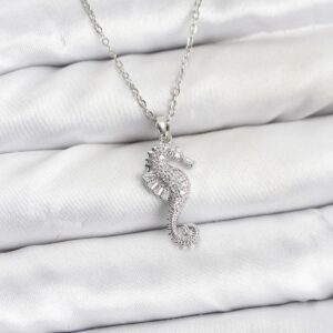 Tegan 316L Çelik Zincir Gümüş Renk Deniz Atı Model Zirkon Taşlı Kadın Kolye TG27BKO10894