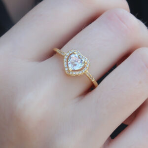 Tegan Gold Renk Zirkon Taşlı Kalp Model Charm Pirinç Kadın Yüzük TG27BYK2654