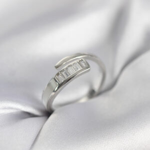 Tegan Baget Zirkon Taşlı Gümüş Renk Kadın Yüzük TG27BYK3968