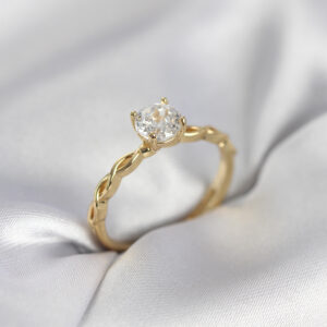 Tegan Gold Renk Sarmal Zincir Model Tek Taş Model Zirkon Taşlı Kadın Yüzük TG27BYK3975