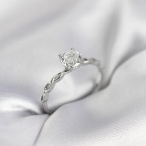 Tegan Gümüş Renk Sarmal Zincir Model Tek Taş Model Zirkon Taşlı Kadın Yüzük TG27BYK3976