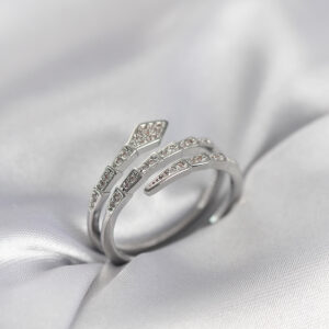 Tegan Yılan Model Gümüş Renk Zirkon Taşlı Kadın Yüzük TG27BYK4012