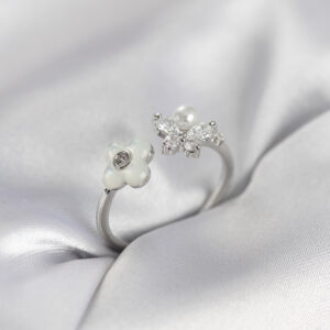 Tegan Gümüş Renk Sedefli Çiçek Model Kadın Yüzük TG27BYK3982