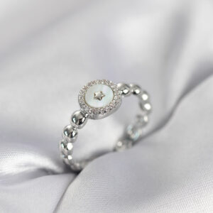 Tegan Gümüş Renk Sedefli Yıldız Model Zirkon Taşlı Kadın Yüzük TG27BYK4008