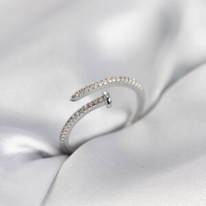 Tegan Çivi Model Zirkon Taşlı Gümüş Renk Kadın Yüzük TG27BYK4075