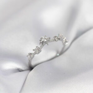 Tegan Gümüş Renk Gece Temalı Zirkon Taşlı Kadın Yüzük TG27BYK4110