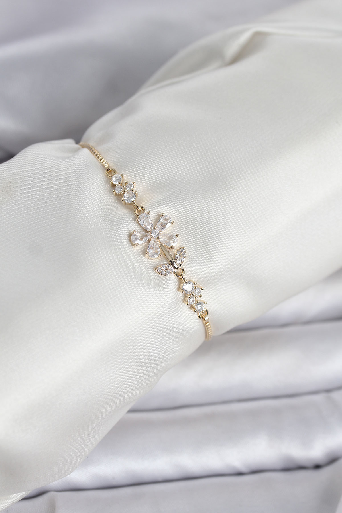 Tegan Gold Renk Zirkon Taşlı Papatya Model Asansörlü Kadın Bileklik TG27BB8334 - Görsel 1