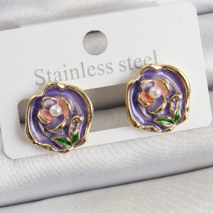 Tegan Pirinç Mor Mineli Çiçek Figürlü Sanatsal Portre Model Gold Renk Kadın Küpe TG27BKP10678