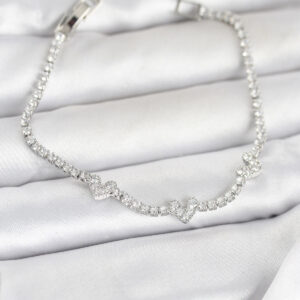 Tegan Pirinç Gümüş Renk Kalp Model Zirkon Taşlı Su Yolu Kadın Bileklik TG27BB8374