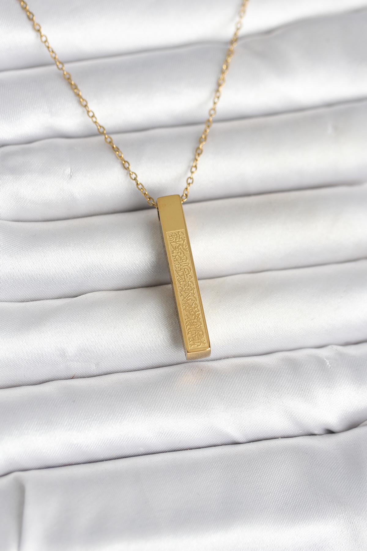 Tegan 316L Çelik Gold Renk Ayetel Kürsi Yazılı Bar Çubuk Kolye TG27BKO11057 - Görsel 1