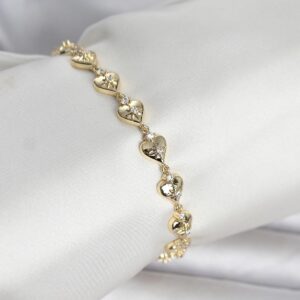 Tegan Pirinç Gold Renk Kalpli Kutup Yıldızı İşleme Kadın Bileklik TG27BB8402