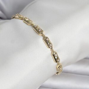 Tegan Pirinç Gold Renk Kutup Yıldızı İşleme Kadın Bileklik TG27BB8403