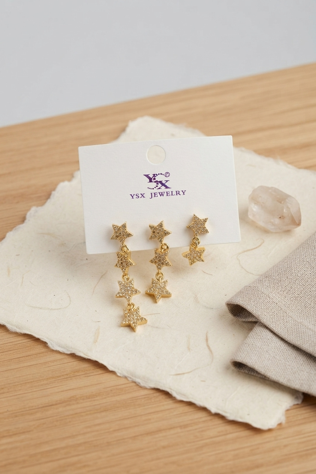 Tegan Pirinç Gold Renk Zirkon Taşlı Sallantılı Yıldız Model Kadın Küpe Seti TG27BKP12185 - Görsel 1