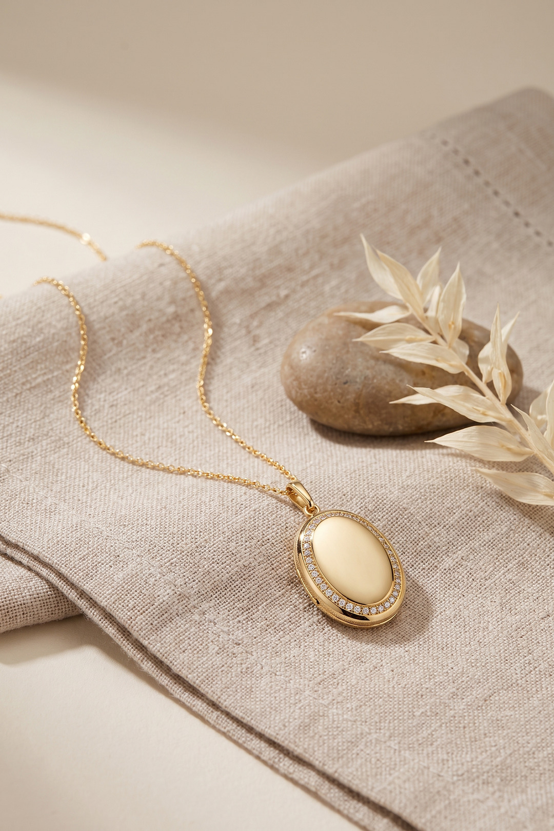 Tegan Pirinç Gold Renk Kapaklı Fotoğraf Koyulabilir Model Kadın Kolye TG27BKO11265 - Görsel 1