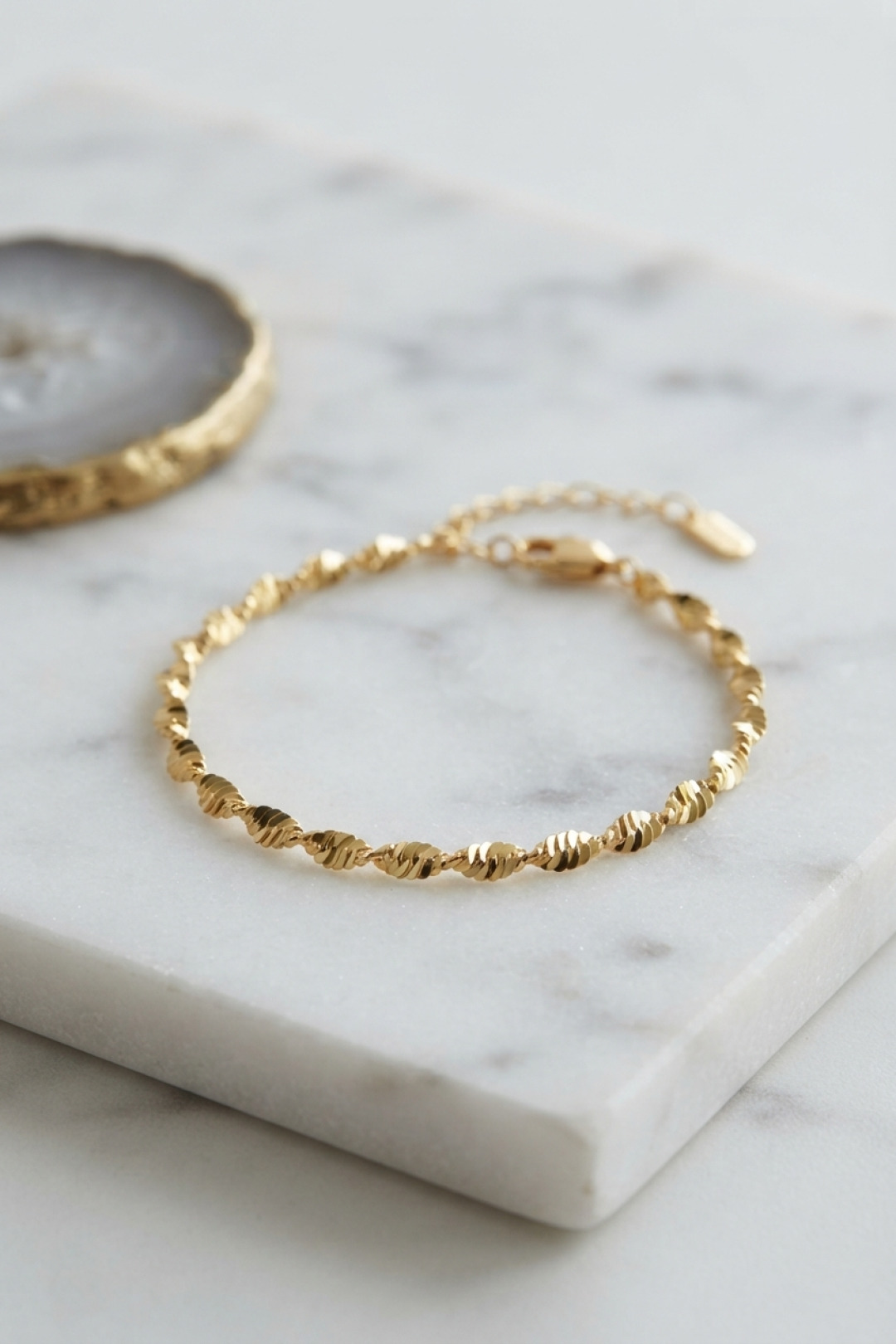 Tegan CM Gold Renk Burgu Yılan Zincir Model Kadın Bileklik TG27BB8900 - Görsel 1