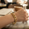 Tegan Pirinç Gold Renk Yıldız İşleme Zincirli Kadın Bileklik TG27BB8939 - Thumbnail Image 2